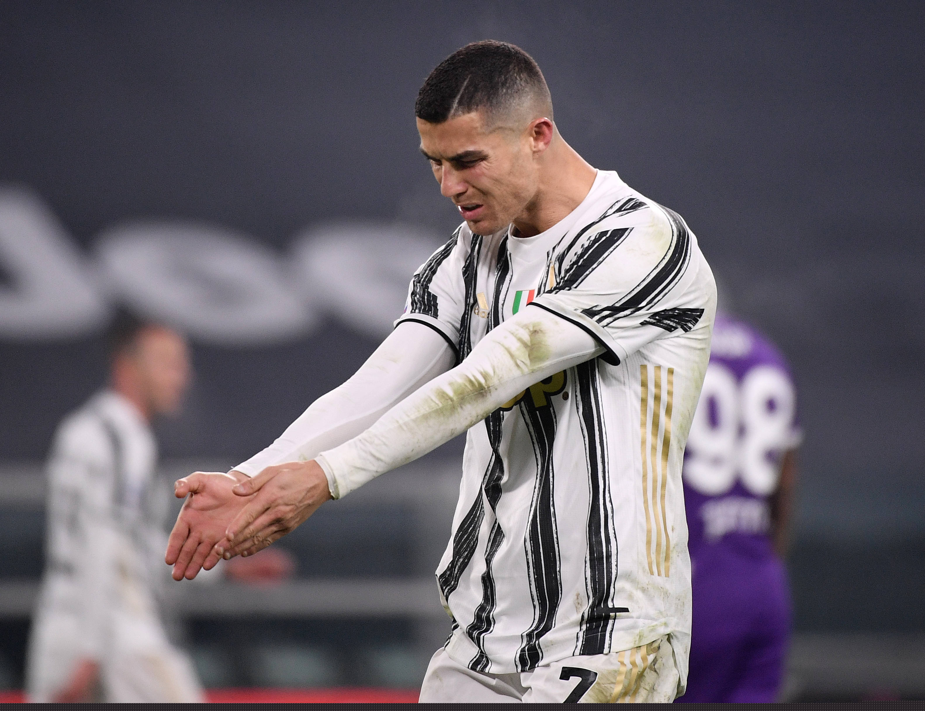 美记：湖人现在拥有最强的二人组，詹姆斯是时候离开了